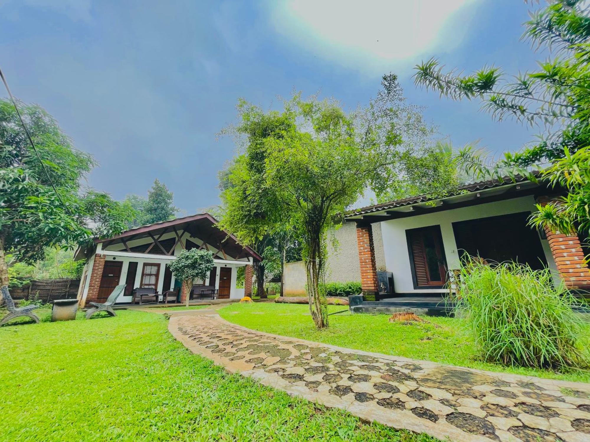 Green Cottage Anuradhapura Exterior photo